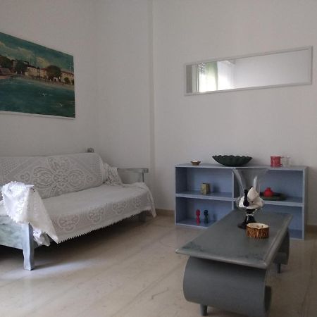 Experience An Easy Living Place Downtown In Aten Exteriör bild