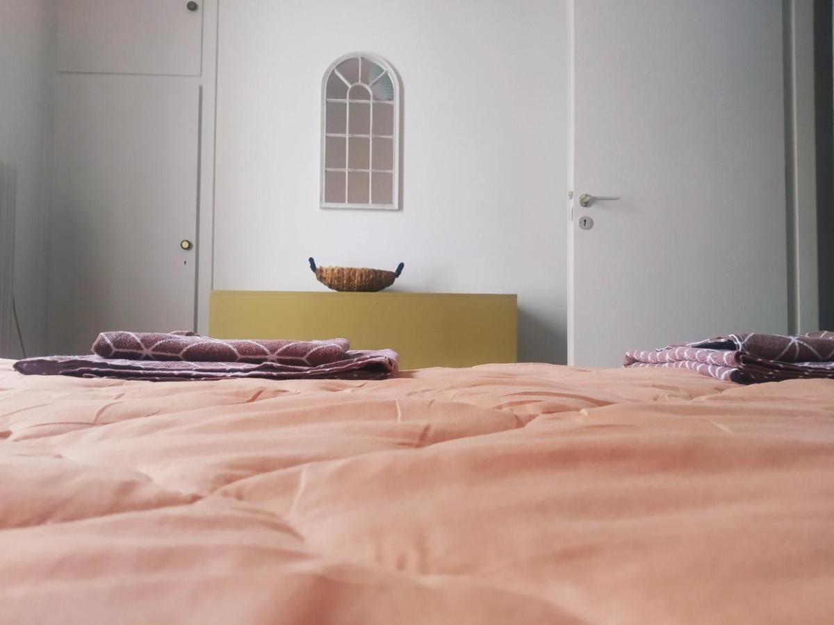 Experience An Easy Living Place Downtown In Aten Exteriör bild
